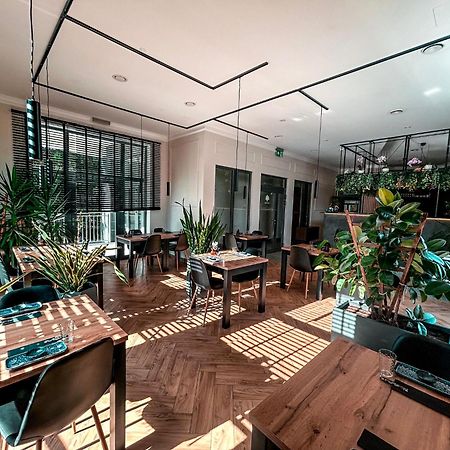 Ivy Healthy Stay Констанцін-Єзьорна Екстер'єр фото